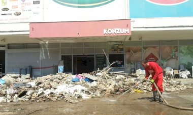 Doboj par dana nakon poplave