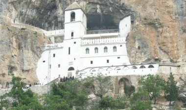 Поклоничко путованје у манастир Острог